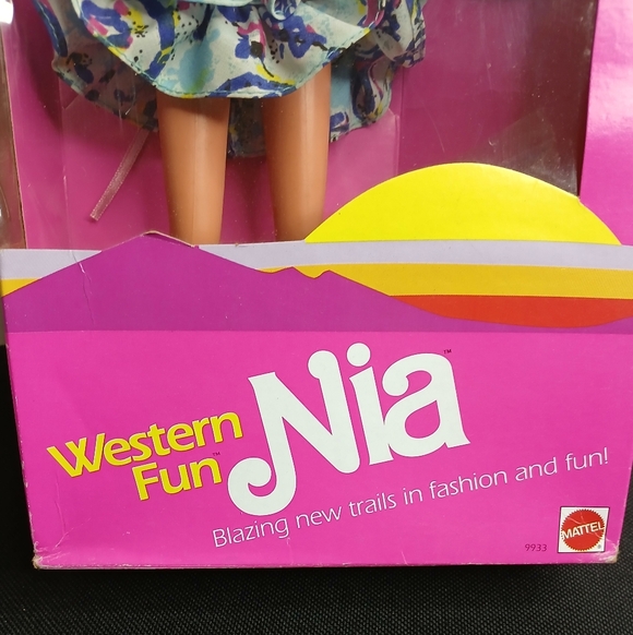 Western Fun Nia Friend Of Barbie Fashion Cowgirl Doll 9933 (Mattel, 1989) NIB - Picture 6 of 15